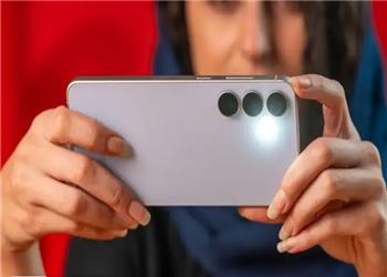 مشخصات دوربین گلکسی S26 FE لو رفت